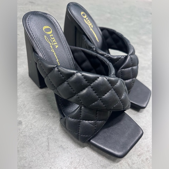 New Black Criss Cross Quilted Mule Block Heels - Picture 11 of 12